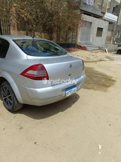 رينو ميجان 2008 فضي مستعملة للبيع - 5