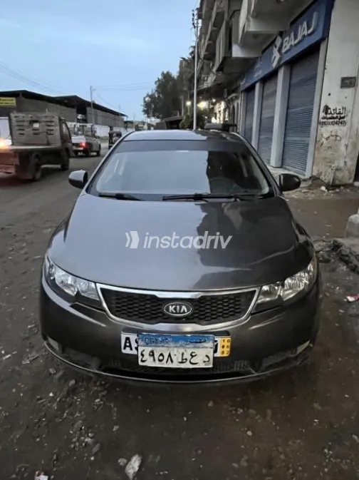 Kia Cerato 2013 Brown Used for Sale - 1