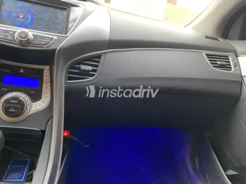 Hyundai Avante 2011 Silver Used for Sale - 2