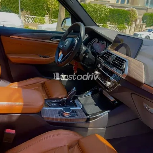 بي ام دبليو X3 2019 أزرق غامق مستعملة للبيع - 6