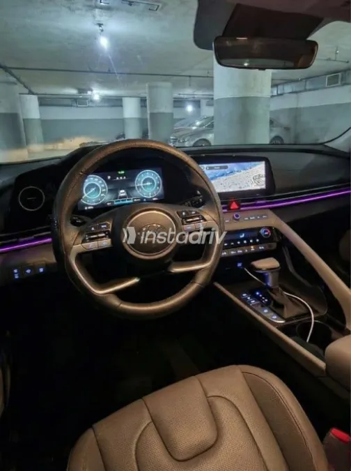 هيونداي افانتي 2021 أبيض مستعملة للبيع - 3