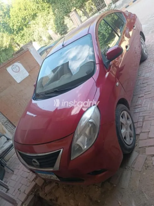 Nissan Sunny 2013 Silver Used for Sale - 6