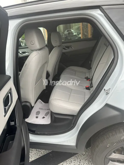 Land Rover Velar 2024 White Used for Sale - 7