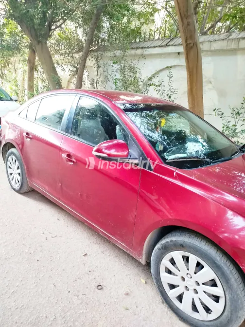 Chevrolet Cruze 2016 Red Used for Sale - 3
