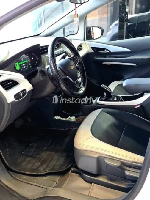 Chevrolet Bolt 2020 White Used for Sale - 6