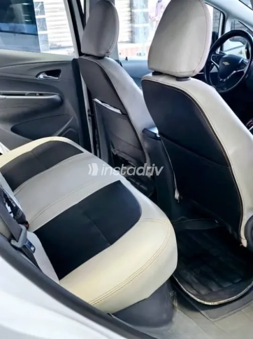 Chevrolet Bolt 2020 White Used for Sale - 8