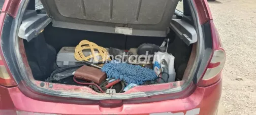 رينو سانديرو 2012 أبيض مستعملة للبيع - 5