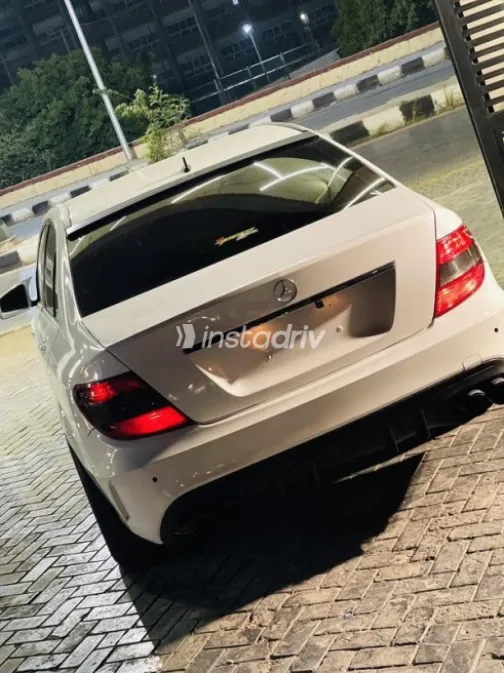 Mercedes C 180 2009 White Used for Sale - 7