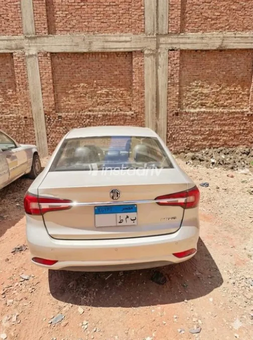 ام جى 5 2020 أبيض مستعملة للبيع - 3