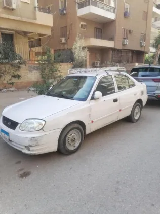 Hyundai Verna 2011 White Used for Sale