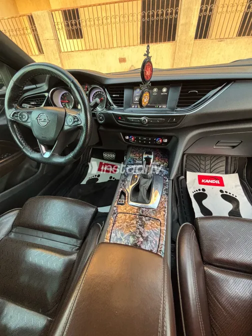 Opel Insignia 2019 White Used for Sale - 2