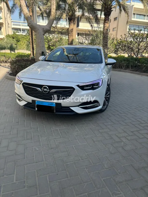 Opel Insignia 2019 White Used for Sale - 5