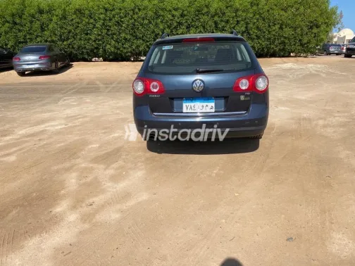 Volkswagen Passat 2009 White Used for Sale - 1