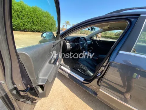 Volkswagen Passat 2009 White Used for Sale - 7