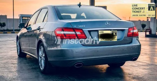 مرسيدس E 300 2010 أبيض مستعملة للبيع - 4