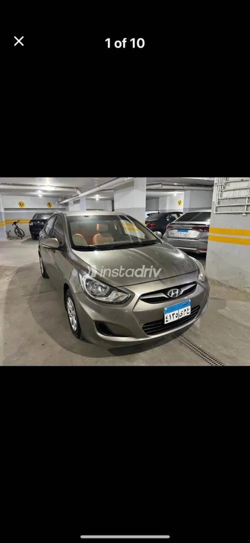 Hyundai Accent 2011 Gold Used for Sale - 1
