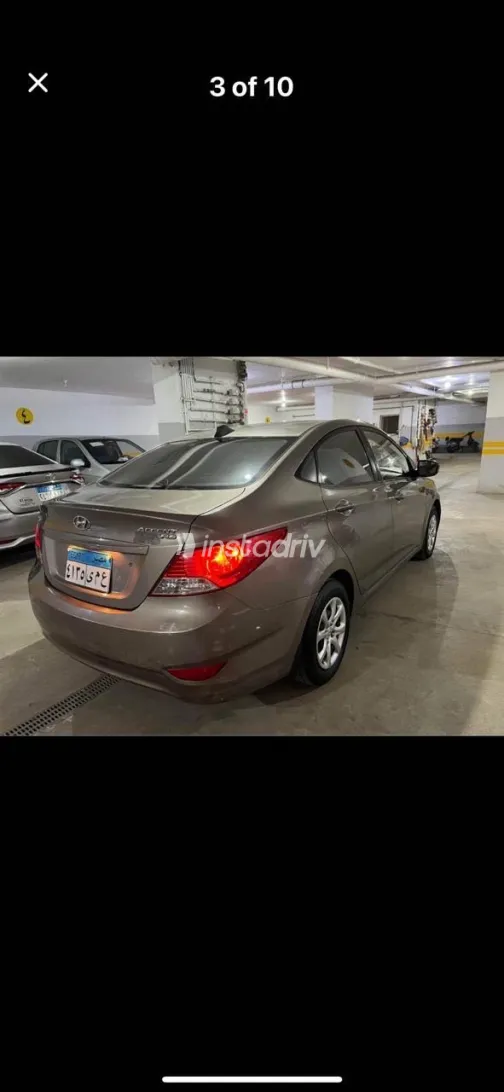Hyundai Accent 2011 Gold Used for Sale - 2