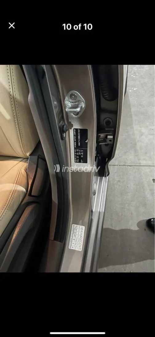 Hyundai Accent 2011 Gold Used for Sale - 6