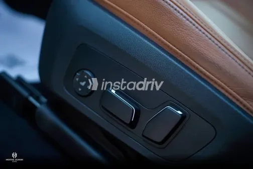 بي ام دبليو X4 2024 أزرق غامق مستعملة للبيع - 10