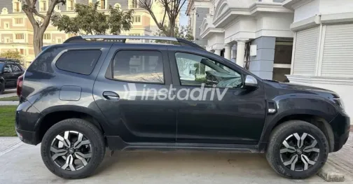 رينو داستر 2023 رمادي مستعملة للبيع - 4