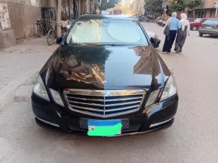 مرسيدس E 200 2013 أسود مستعملة للبيع