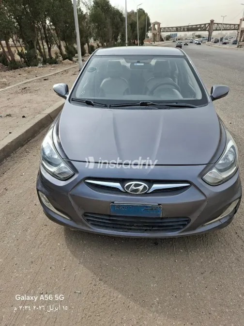 هيونداي اكسنت RB 2014 رمادي مستعملة للبيع - 2