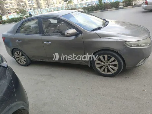 Kia Cerato 2010 Gray Used for Sale - 3