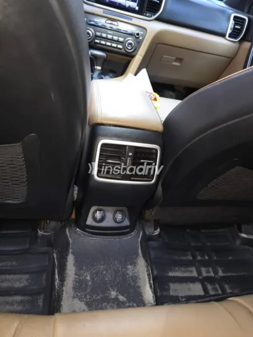 Kia Sportage 2021 Silver Used for Sale - 6