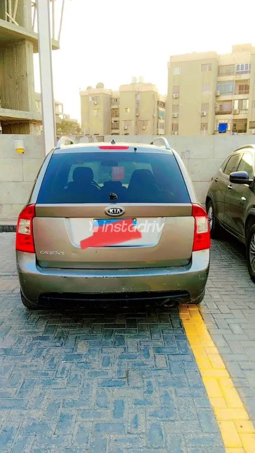 Kia Carens 2012 Gray Used for Sale - 4