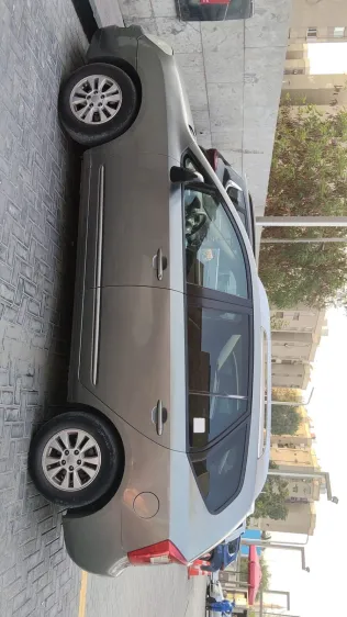 Kia Carens 2012 Gray Used for Sale