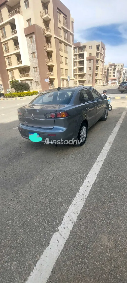 Mitsubishi Lancer EX Shark 2015 Gray Used for Sale - 3