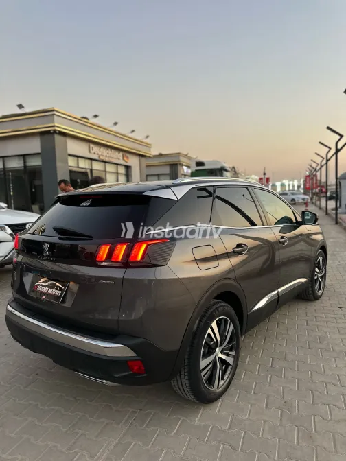 Peugeot 3008 2020 Gray Used for Sale - 6