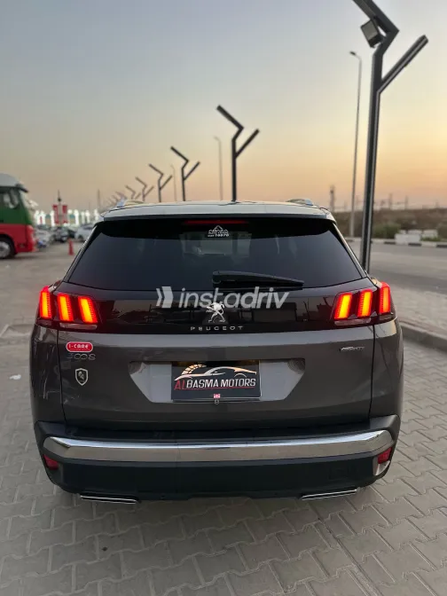 Peugeot 3008 2020 Gray Used for Sale - 10
