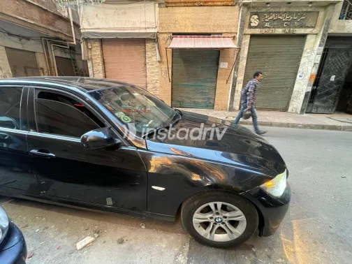 بي ام دبليو 318 2012 أسود مستعملة للبيع - 2