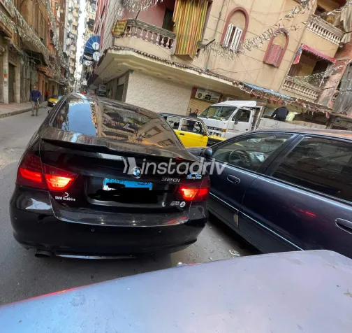 بي ام دبليو 318 2012 أسود مستعملة للبيع - 5