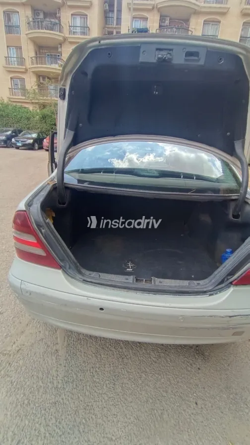 Mercedes C 180 2004 Silver Used for Sale - 6