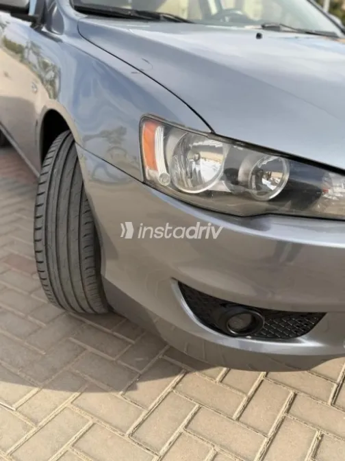 Mitsubishi Lancer EX Shark 2016 Gray Used for Sale - 3