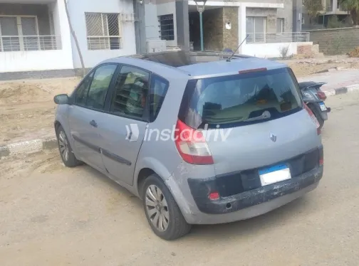 Renault Scenic 2005 Gray Used for Sale - 2