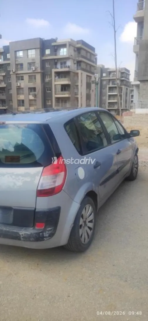 Renault Scenic 2005 Gray Used for Sale - 3