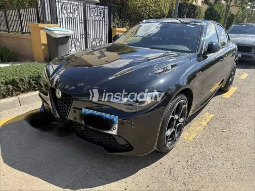 Alfa Romeo Giulia 2026 Black Used for Sale - 1