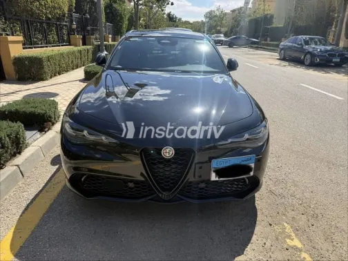 Alfa Romeo Giulia 2026 Black Used for Sale - 7