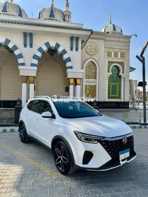 ام جى ار اكس 5 2023 أبيض مستعملة للبيع - 2