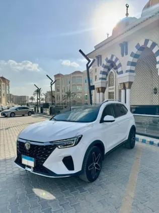 ام جى ار اكس 5 2023 أبيض مستعملة للبيع