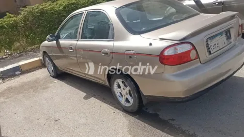 Kia Sephia 1999 Gold Used for Sale - 1