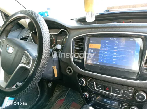 جيلي امجراند X7 2019 أبيض مستعملة للبيع - 9