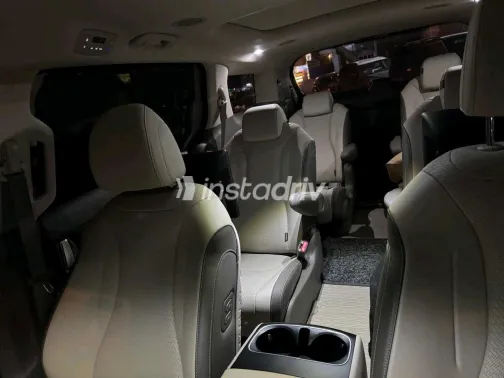 Kia Carnival 2025 Black Used for Sale - 3