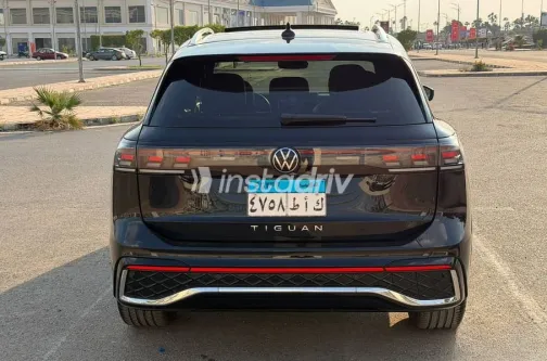 Volkswagen Tiguan 2024 Black Used for Sale - 2