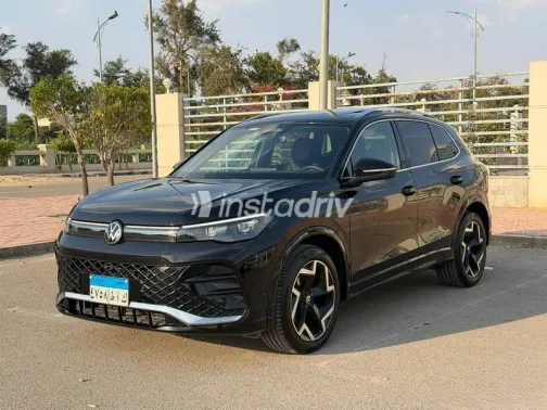 Volkswagen Tiguan 2024 Black Used for Sale - 3