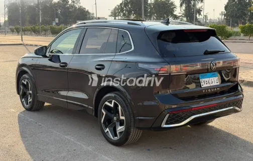 Volkswagen Tiguan 2024 Black Used for Sale - 6