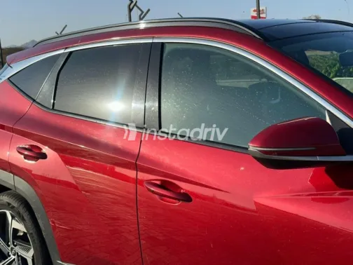 Hyundai Tucson 2022 White Used for Sale - 8
